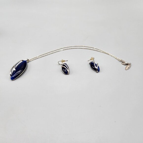 SARAH Blue Pointed Oval Necklace Earrings Set Silver Tone - Picture 3 of 14
